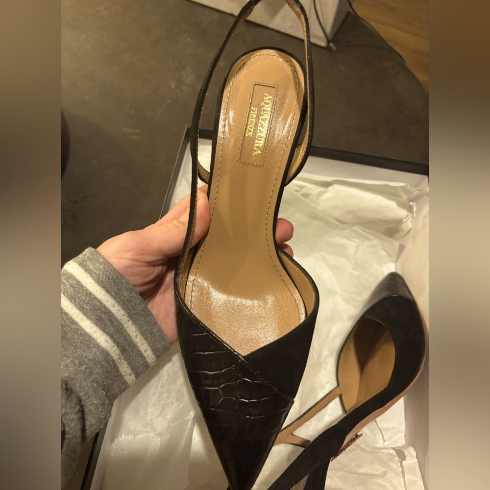 Like new (worn 2-3 times). Aquazurra kitten heels- 35.5